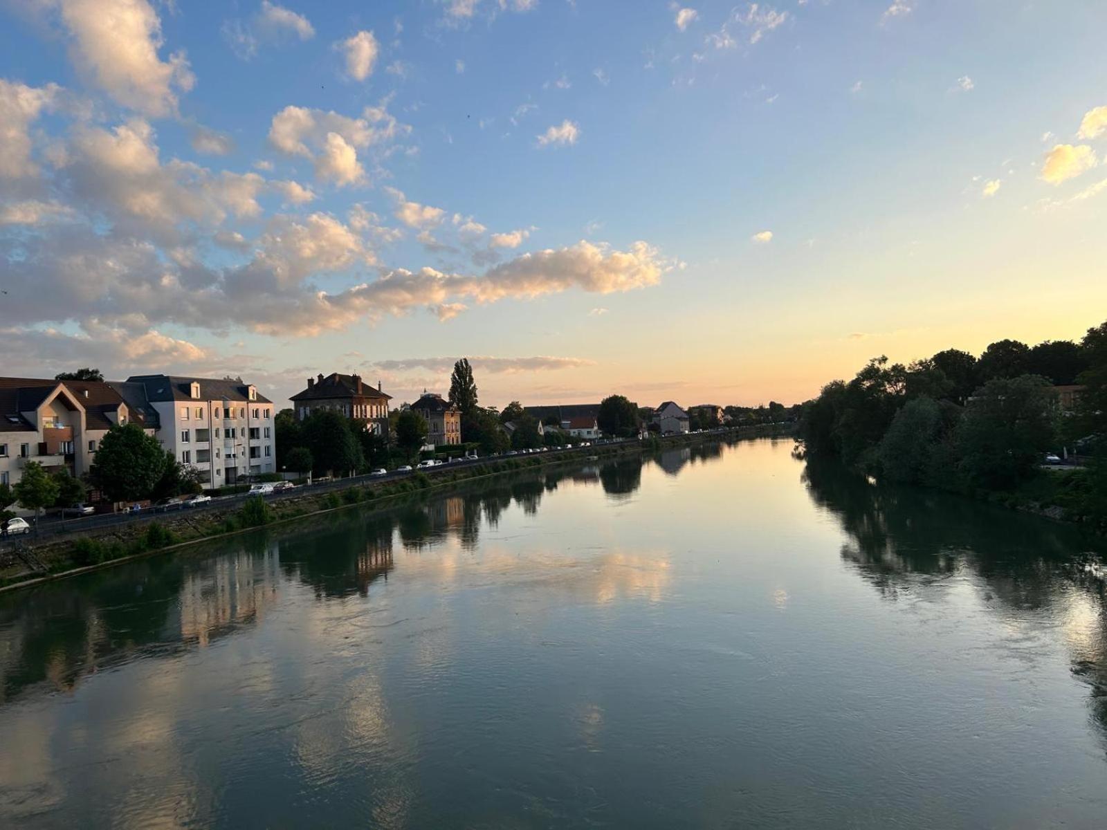 Le Petit Nid D'Yves Apartment Lagny-sur-Marne Luaran gambar